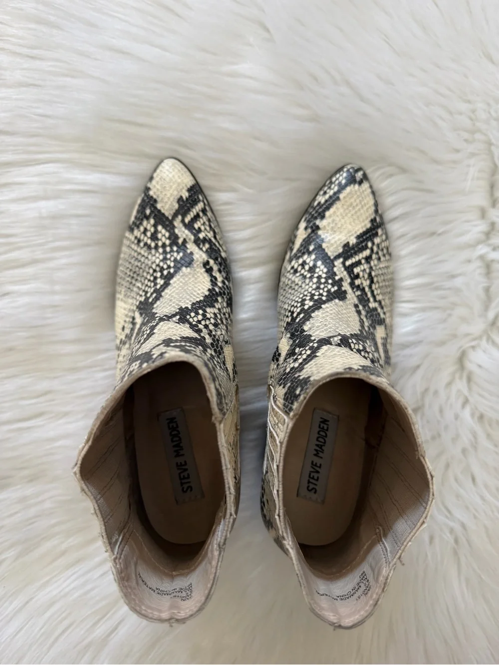Steve Madden Jain Black & Cream Snake-Print Ankle Booties Sz 6.5